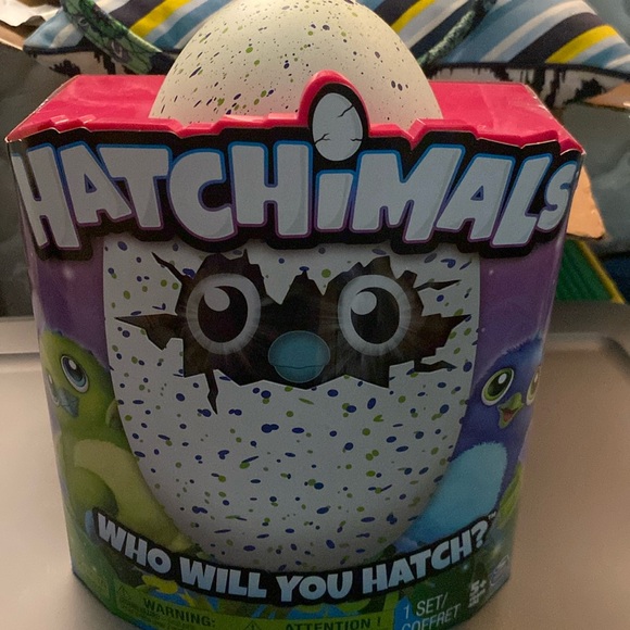 Hatchimals Owlicorn Exclusive Magical Creature [RANDOM Color (Pink or Blue)] - Picture 1 of 4